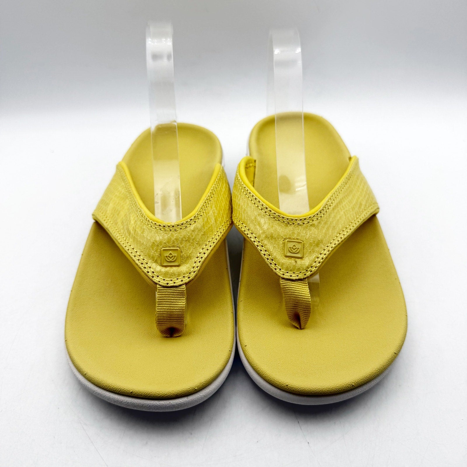 Spenco Womens Yumi Gecko Sandals US 7 WIDE Sundress Yellow Flip Flop NWOB