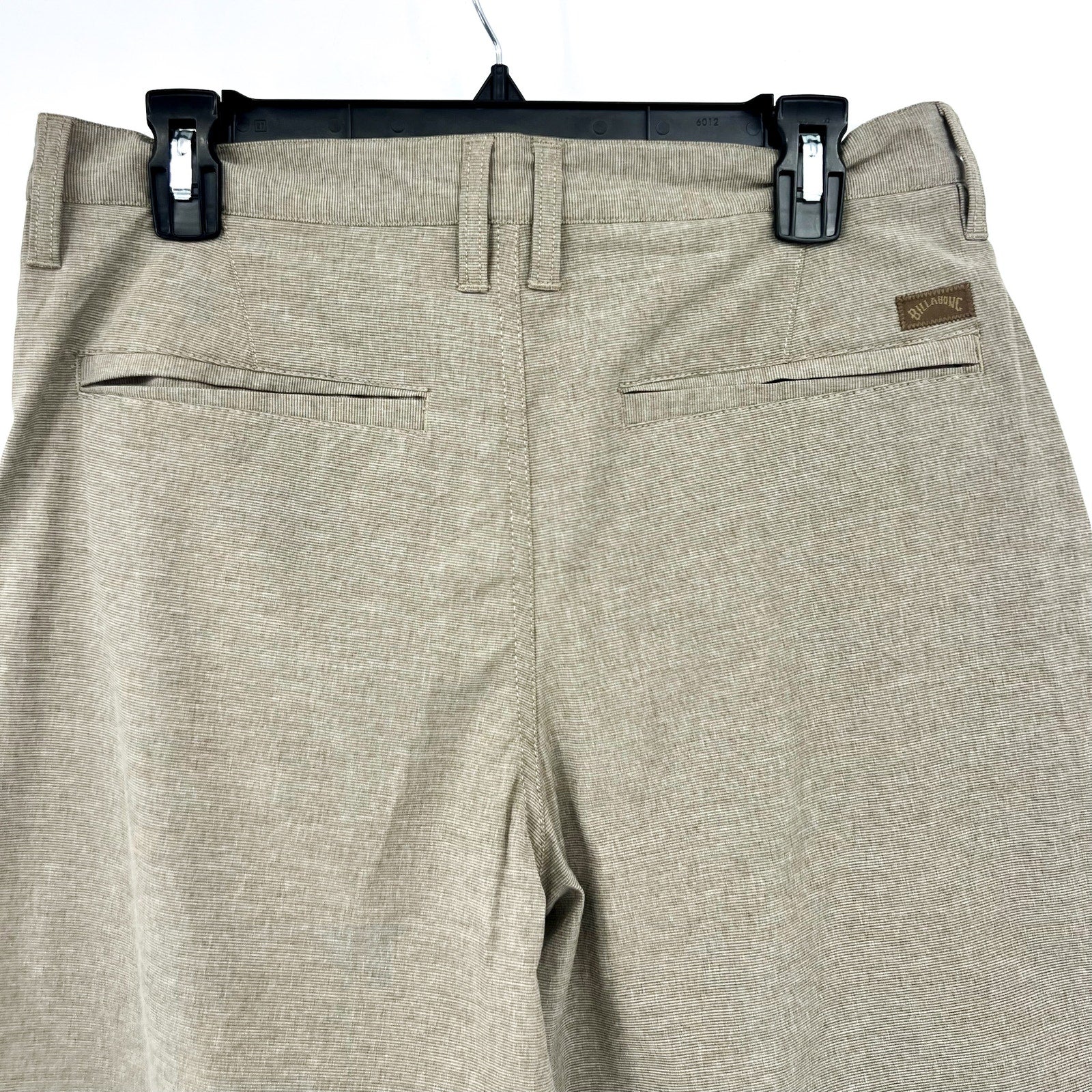 BILLABONG Men's Crossfire 19 Submersible Shorts Size 32 Khaki Flat Front NWT