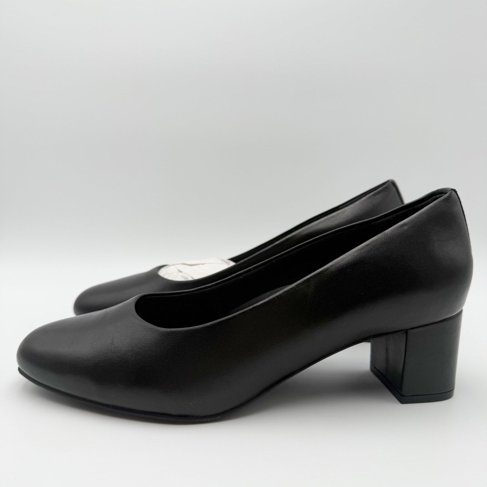 Trotters Womens Daria Pumps Size 9 WW Black Leather Heels NIB