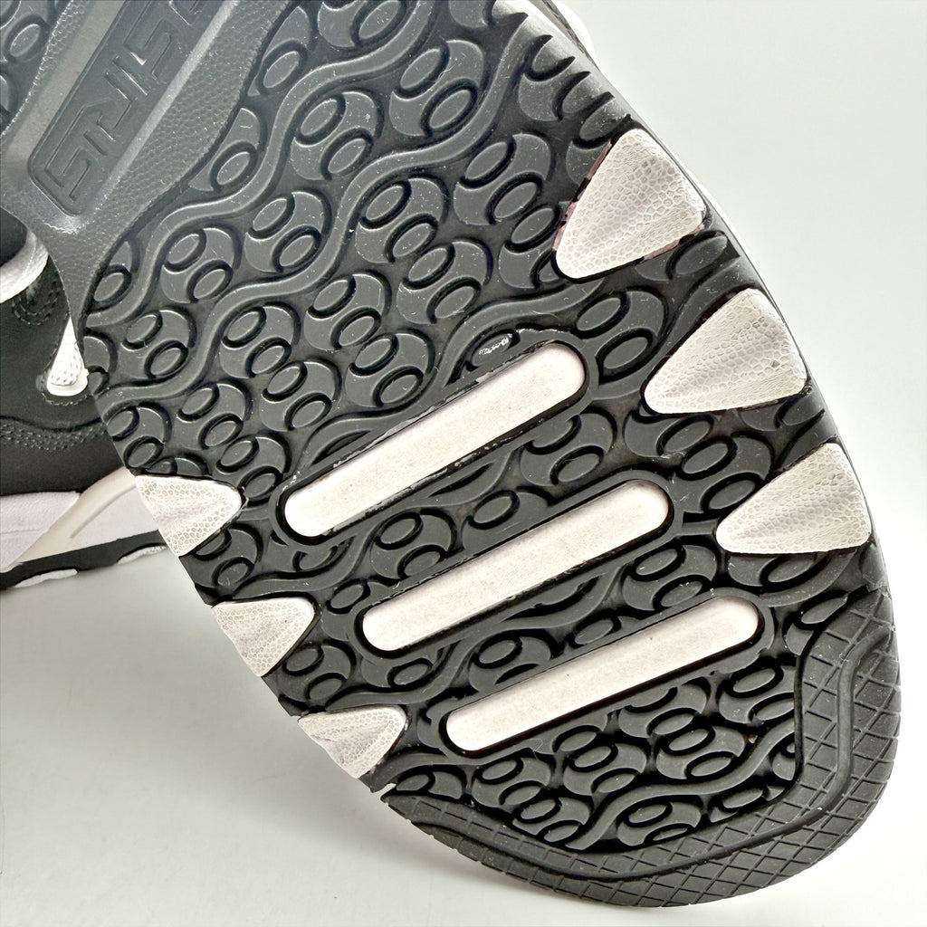 Osiris Mens D3 OG Sneakers US 12 EU 47 Black White EUC