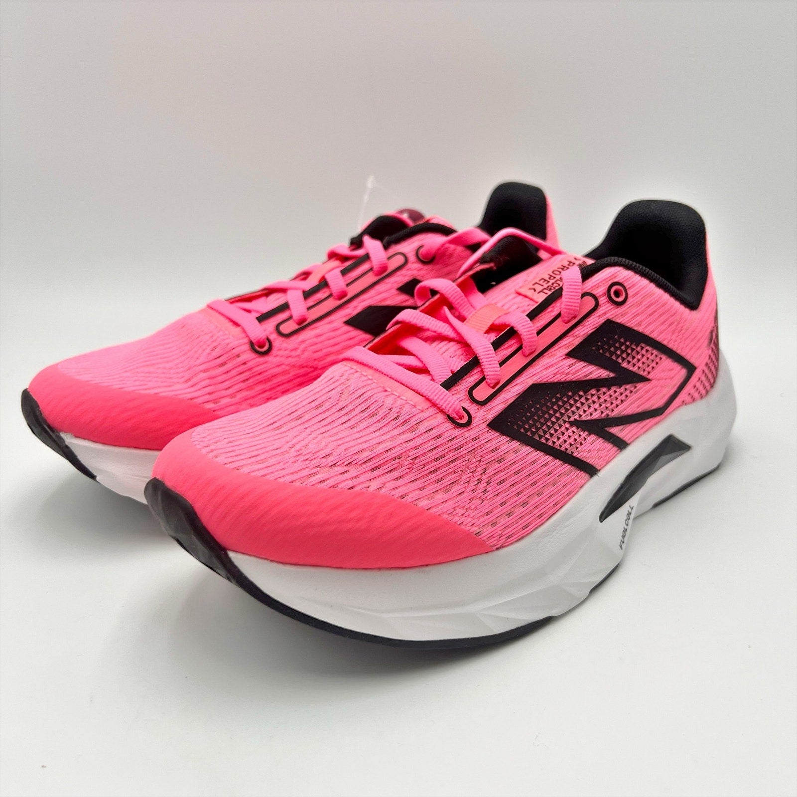 New Balance Girls FuelCell Propel V5 Athletic Shoes Size 5.5 WIDE Pink NWOB