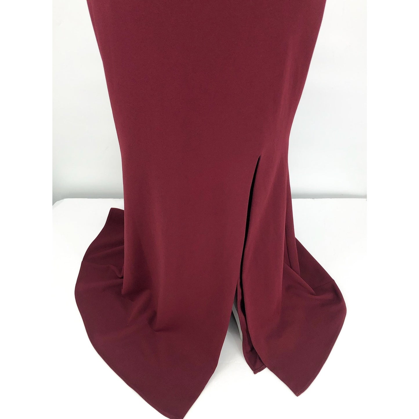 AQUA Women's Halter Neck Gown Size 4 Red Bordeaux Scuba Crepe Dress NWT