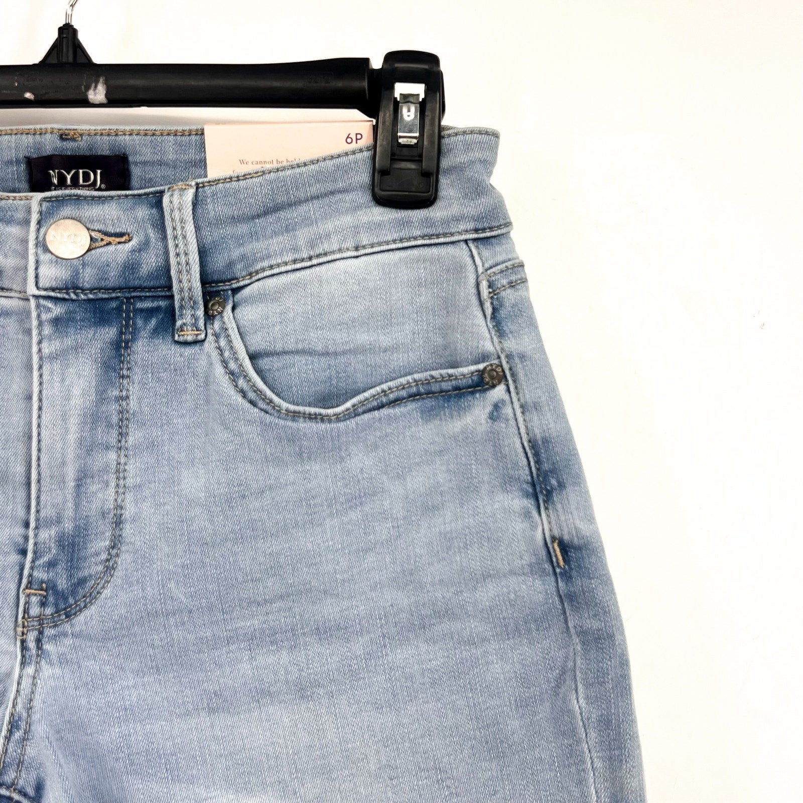 NYDJ Womens Ella Denim Shorts Size 6 PETITE Light Blue Poetry 8" Inseam NWT