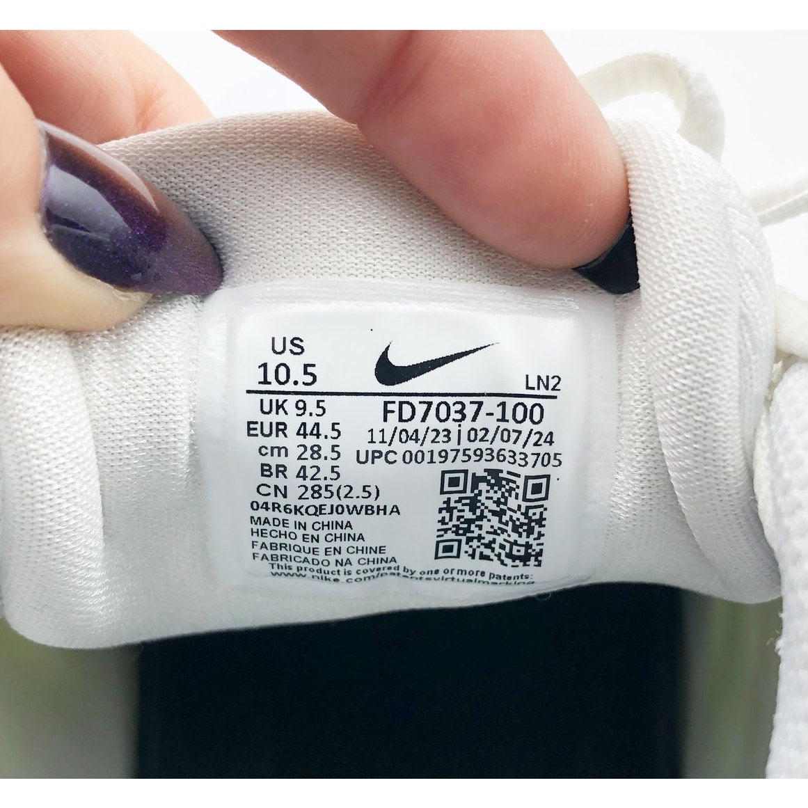 Nike Mens Alpha Menace 4 Pro Molded Football Cleats Size 10.5 White Black NWOB