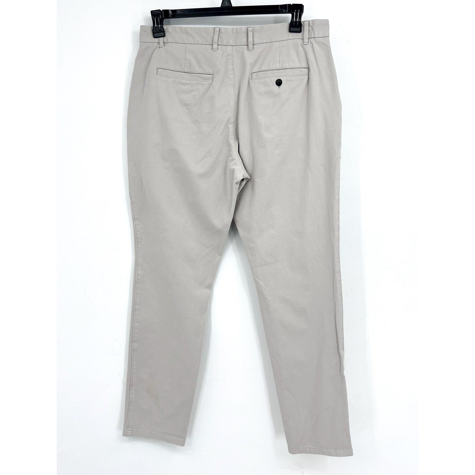 EVERLANE Uniform Mens Performance Chino Pants 32x32 Sandstone Athletic Fit NWT