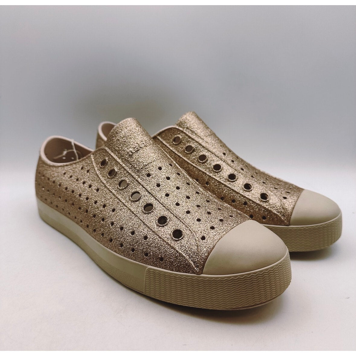 NATIVE Men's Jefferson Slip On Shoes Size 10 Rock Salt Bling Rose Gold NWOB