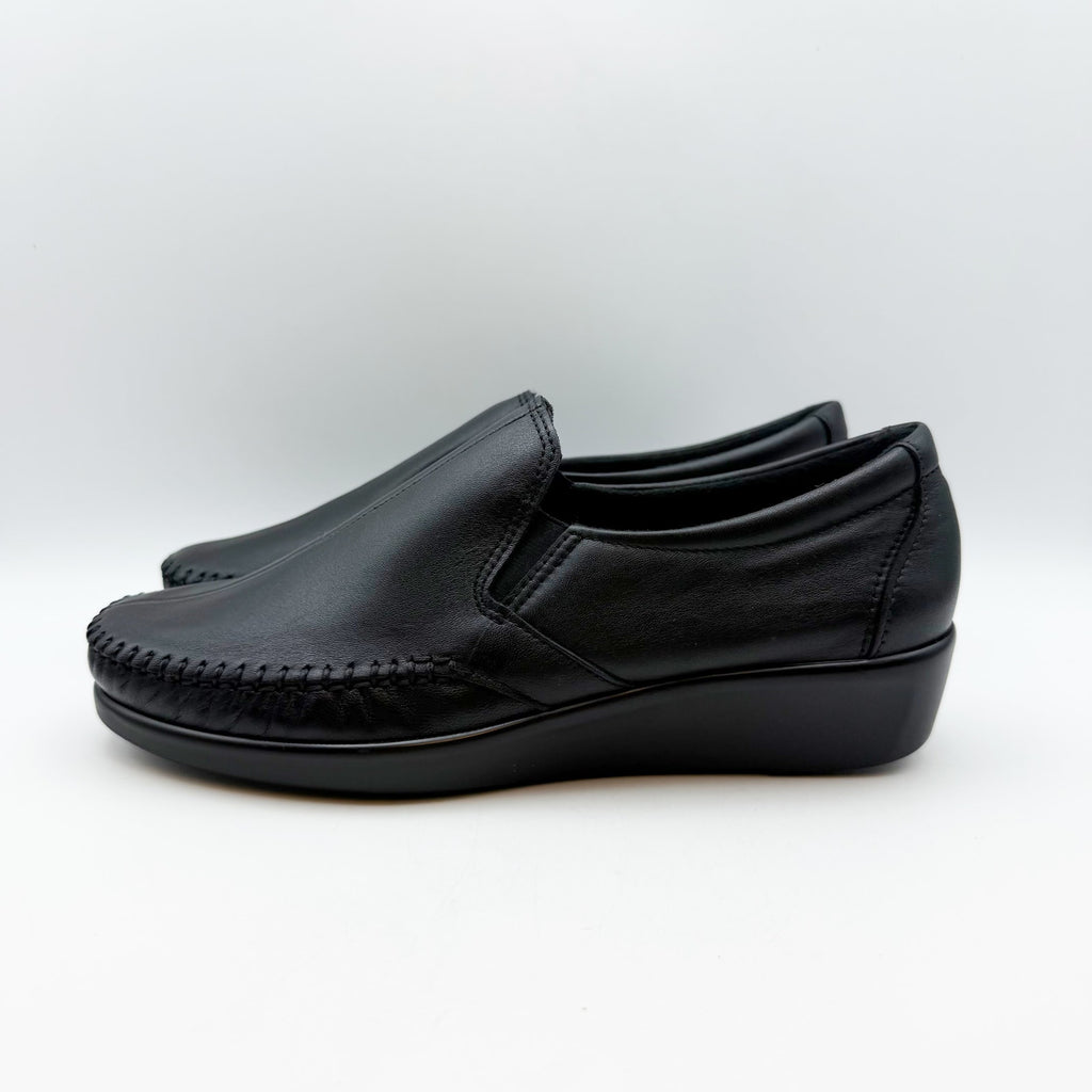 SAS Womens Dream Comfort Loafers US 8 Black Leather Hand Laced Moccasin NIB