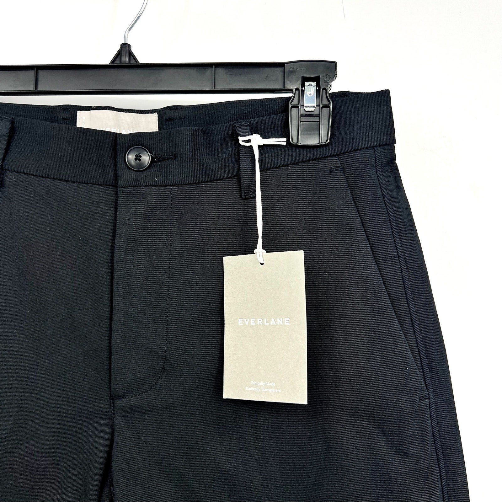 EVERLANE Men's The 7" Performance Chino Shorts Size 30 Black NWT
