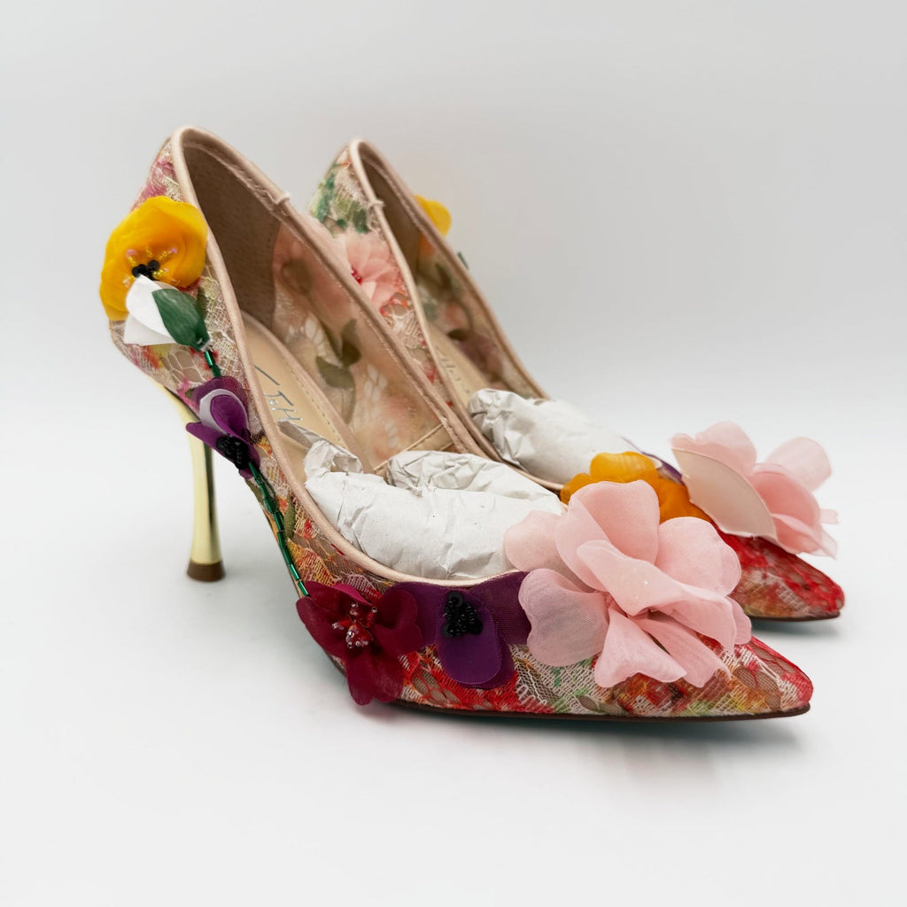 Betsey Johnson Womens Kaley Flower Pumps Size 6 Pink Nude Floral NWOB