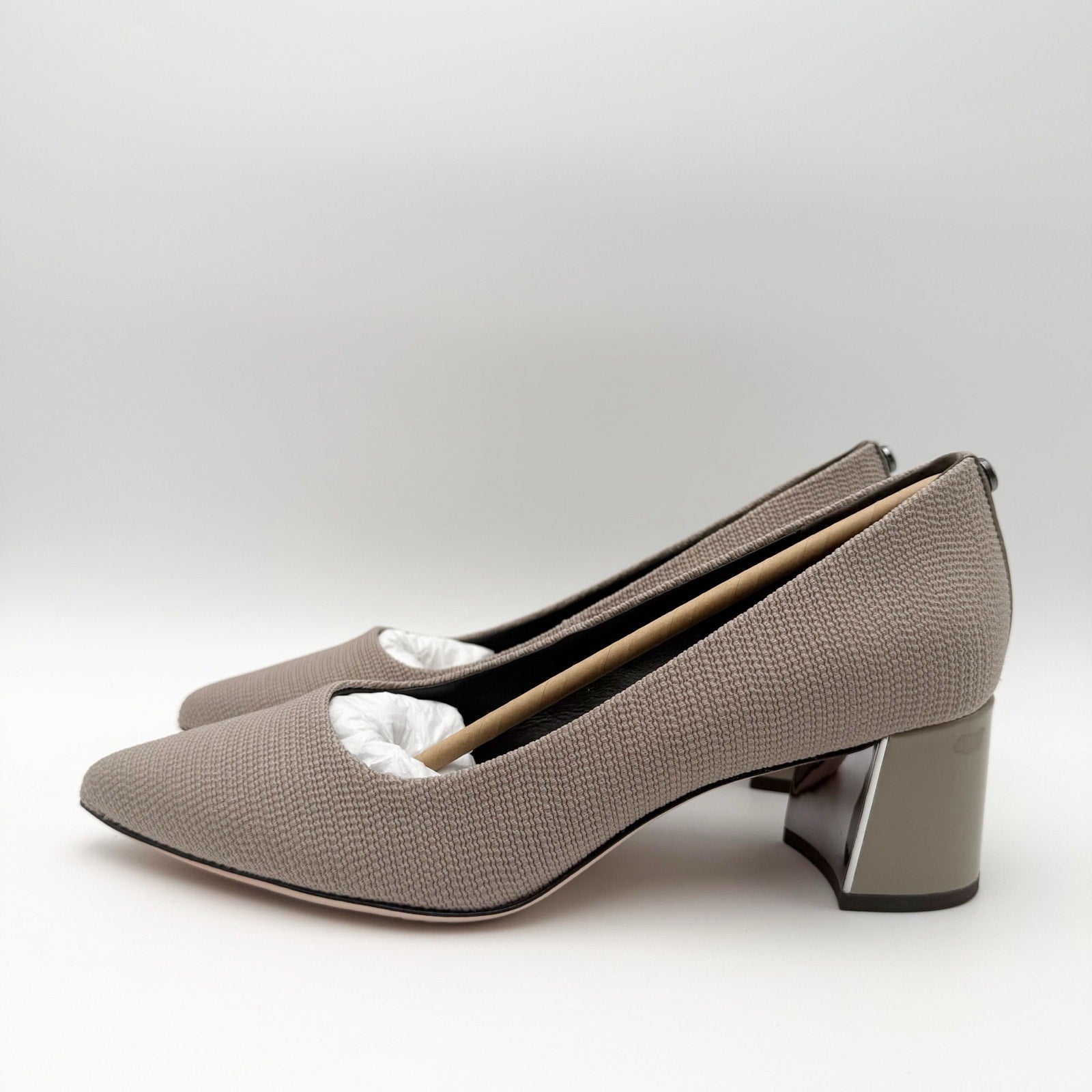 Donald Pliner Womens Suzette Heels Size 7.5 M Taupe Stretch Knit Pumps NIB