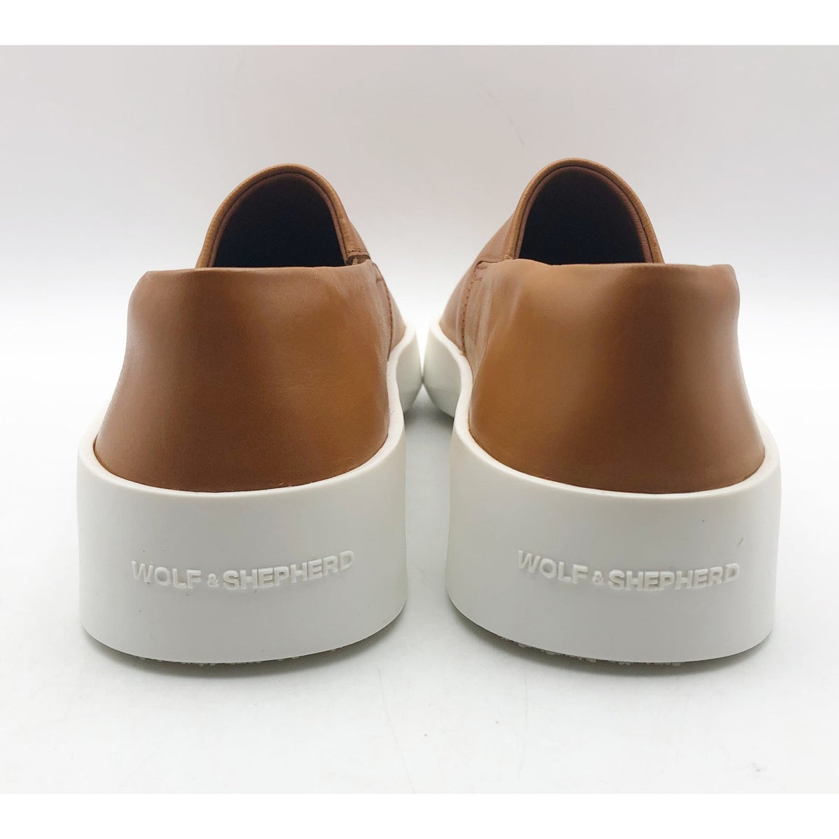 Wolf & Shepherd Cruise Slip On Casual Shoes Men's 5.5 Women's 7 Tan Leather NIB