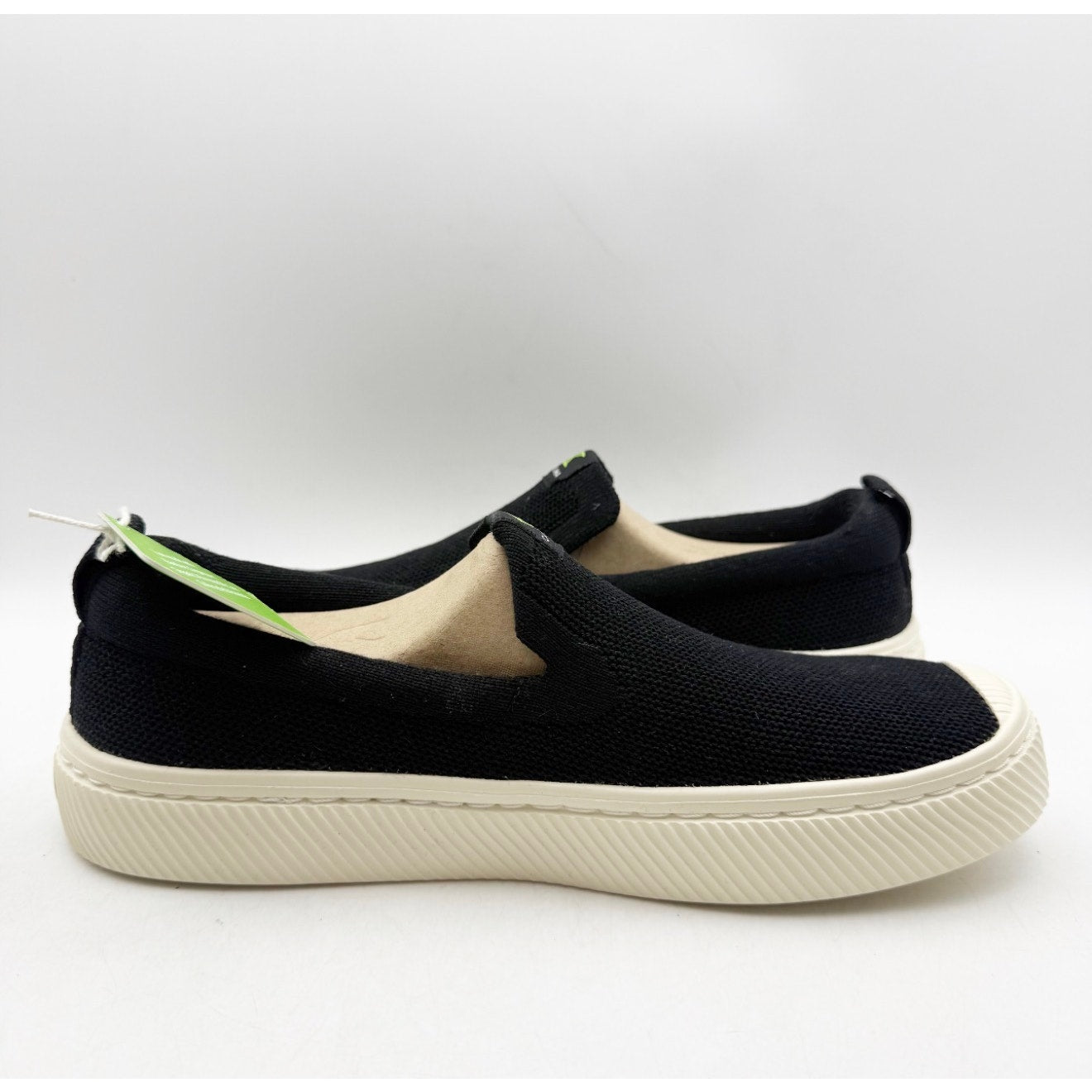 Cariuma IBI Slip On Casual Sneakers Womens 7.5 Black Knit Bamboo NIB