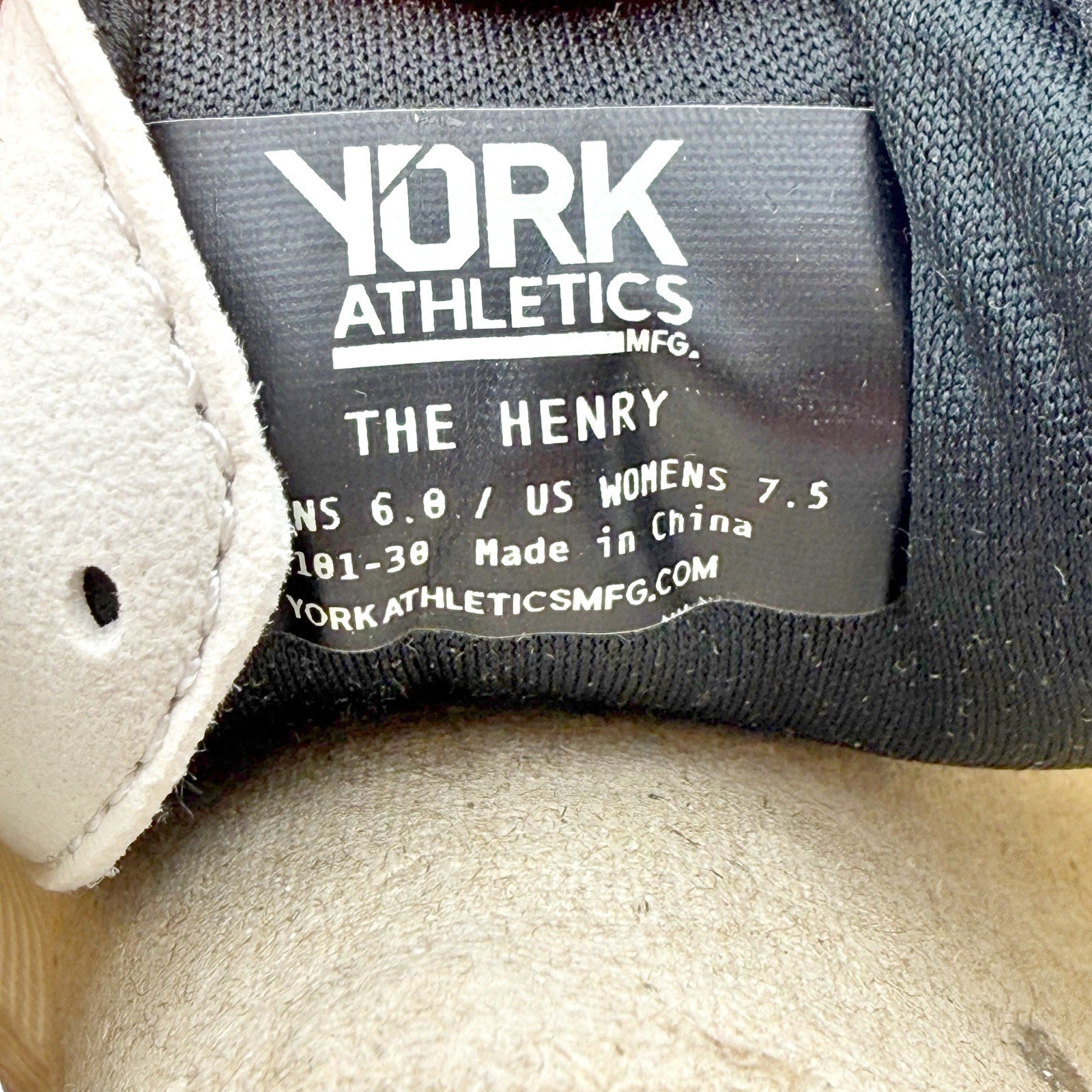 YORK Athletics Womens The Henry Runner Athletic Shoes US 7.5 Bone White NIB