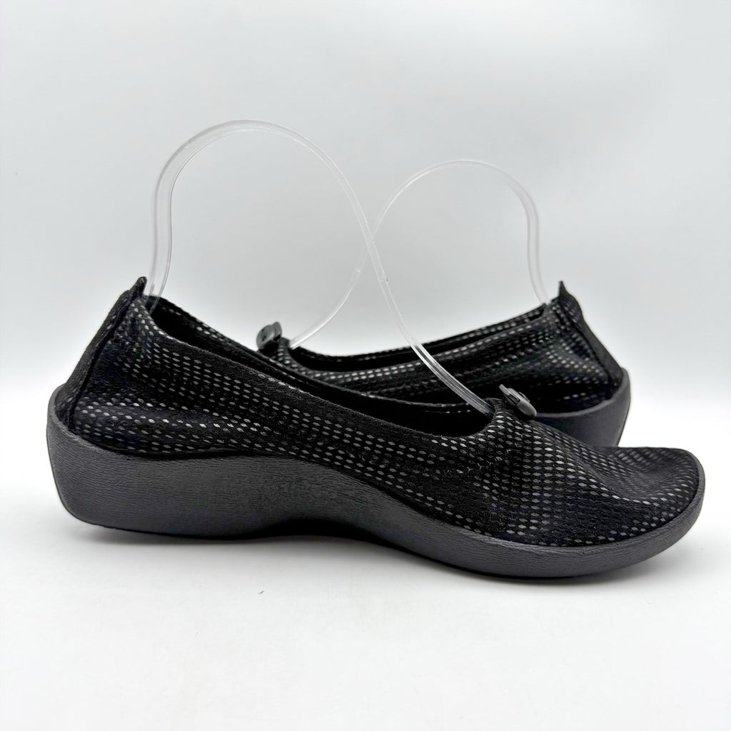 Arcopedico Womens L14 Slip On Flats EU 36 US 5.5-6 Black Water Resistant NWOB