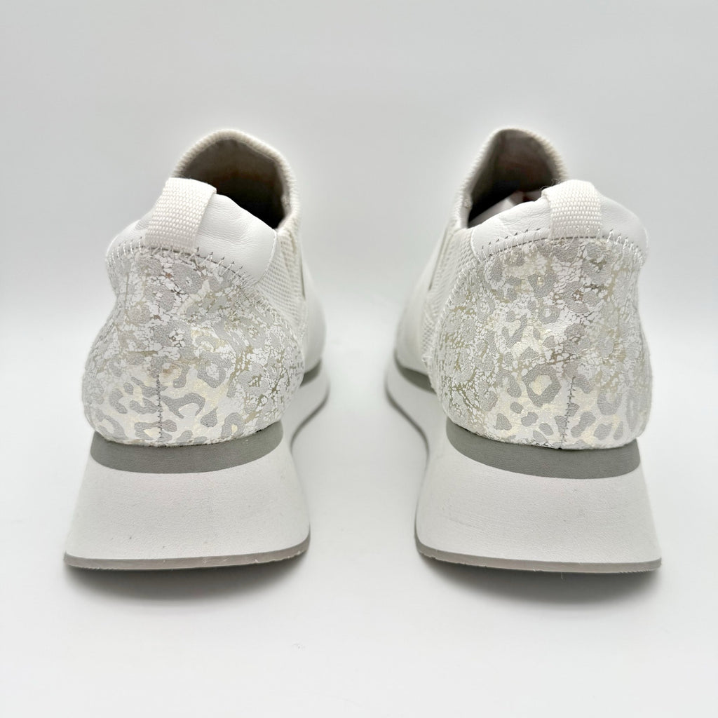 Donald Pliner Womens Pelham Wedge Sneaker US 11 M Silver White Slip On NWOB