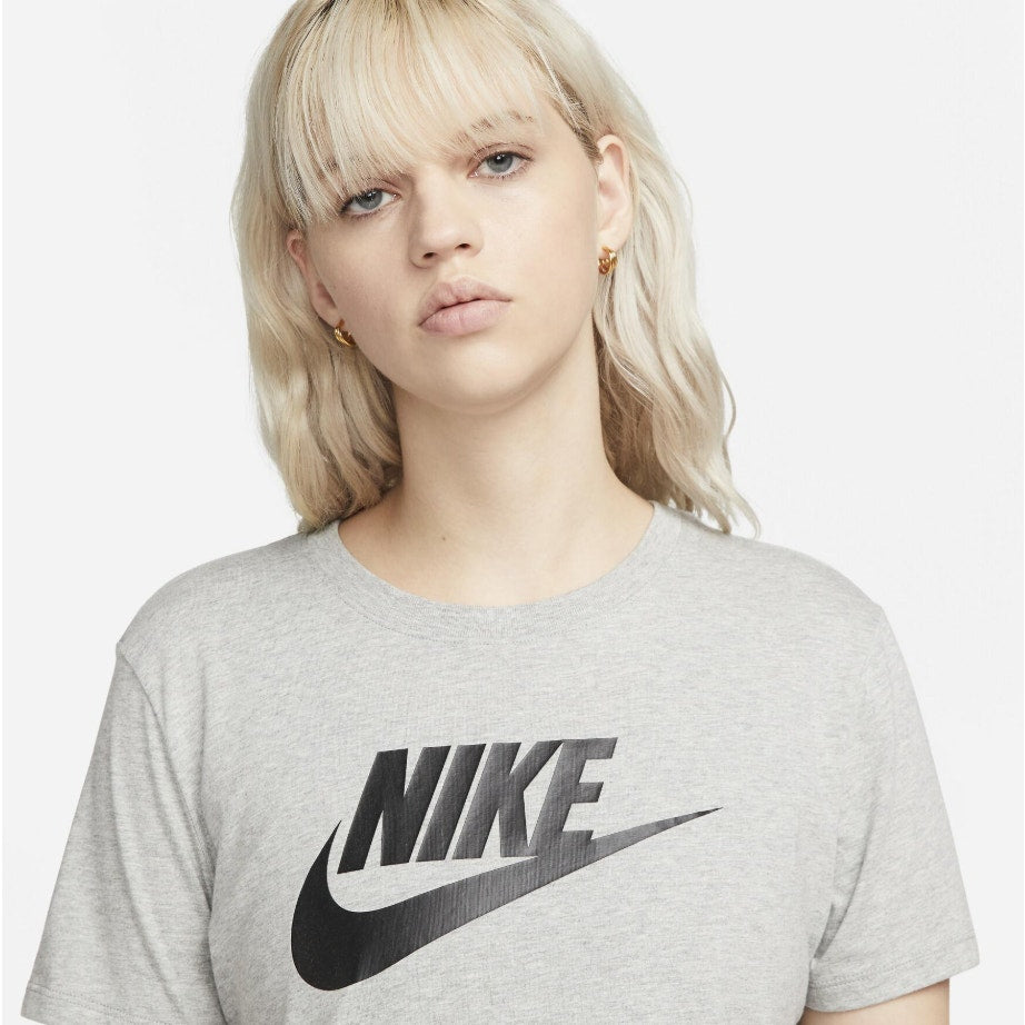 NIKE Women's The Nike Club Essential Tee 1X Grey Knit Short Sleeve Tshirt NWT