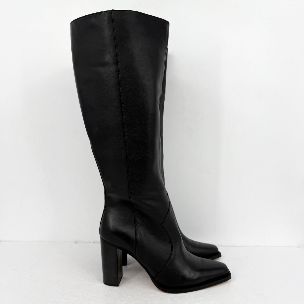 Vince Camuto Womens Lecheya Knee High Boot US 11 M Wide Calf Black Leather NWOB