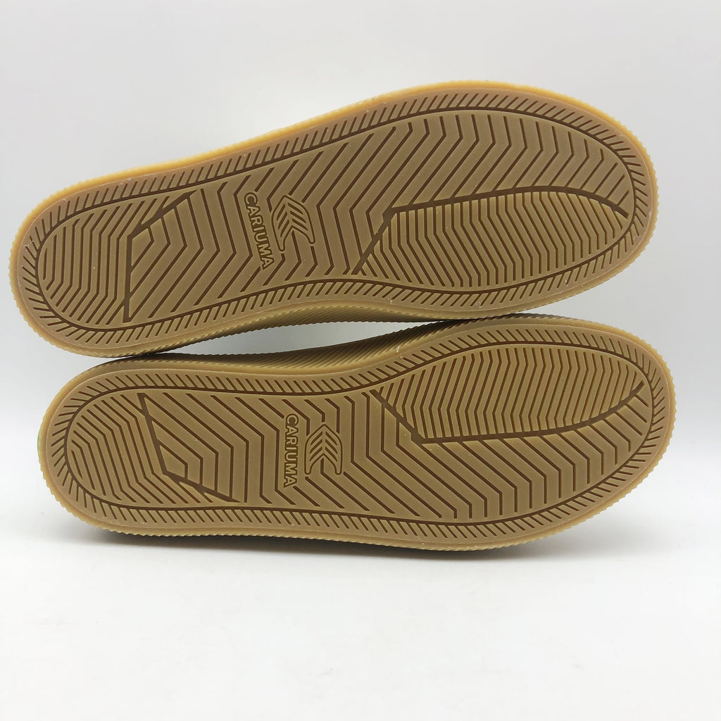 Cariuma Women's Oca Low Gum Canvas Sneaker Size 8 Off White Tan NIB