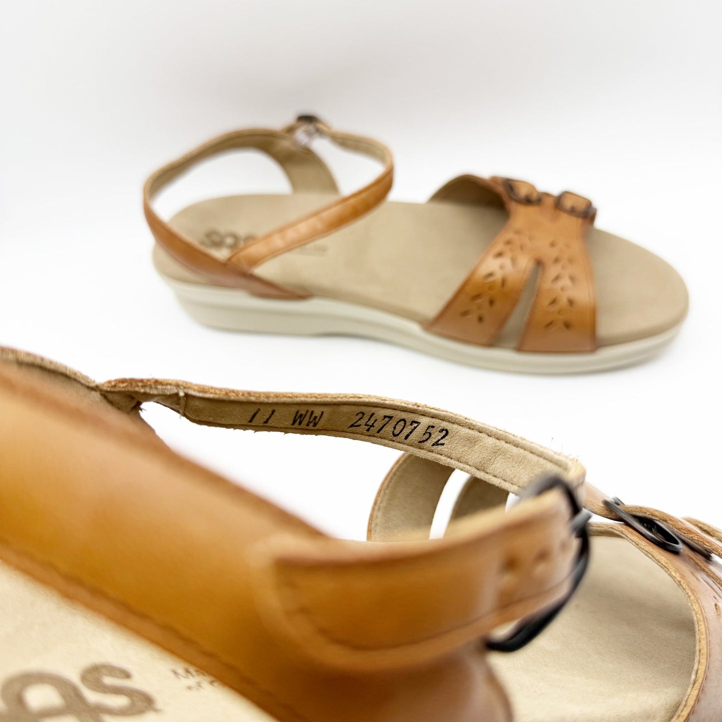 SAS Womens Duo Comfort Sandals US 11 XWide WW Tan Leather Adjustable Buckle