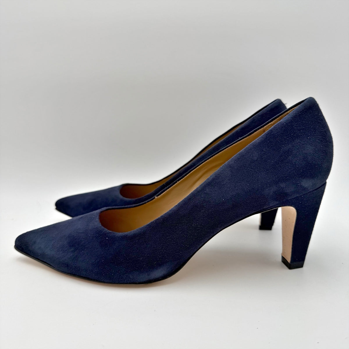 Bernardo Womens Giselle Pumps Size 9.5 M Dark Navy Blue Suede Heels NWOB