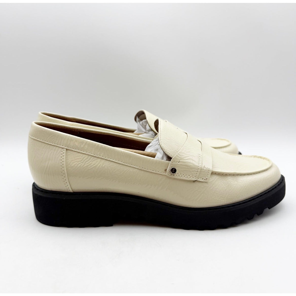Franco Sarto Womens Cassandra Loafers Size 8.5 M Cream White Patent Leather NIB