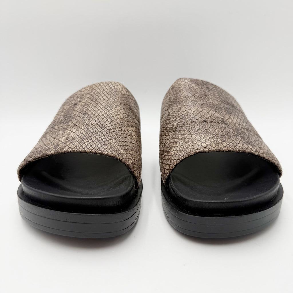 Aerosoles Womens Leila Slide Sandals Size 8.5 M Grey Snake Quilted NWOB