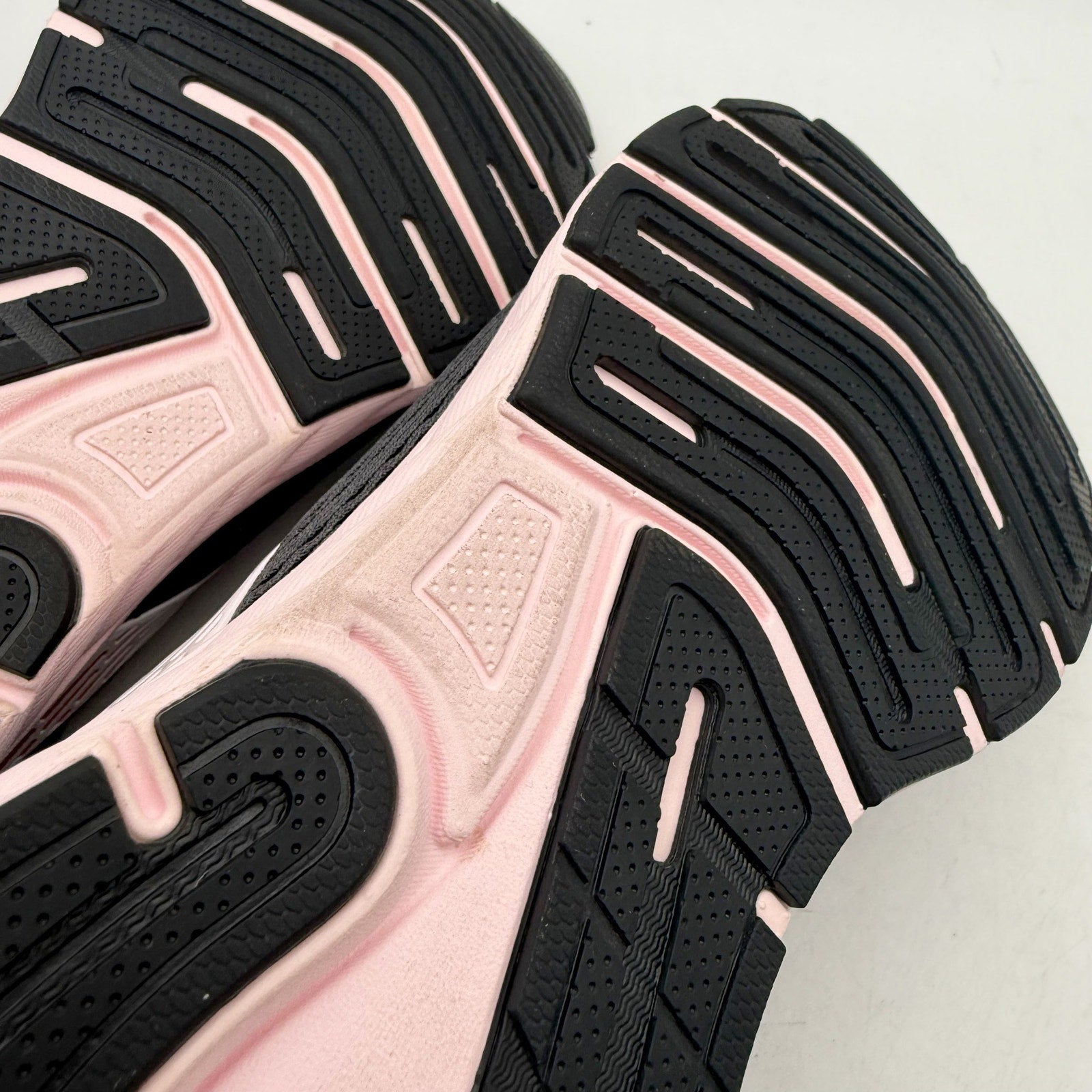 Brooks Womens Anthem 6 Athletic Shoes US 10 EU 42 Grey Pink Running NWOB