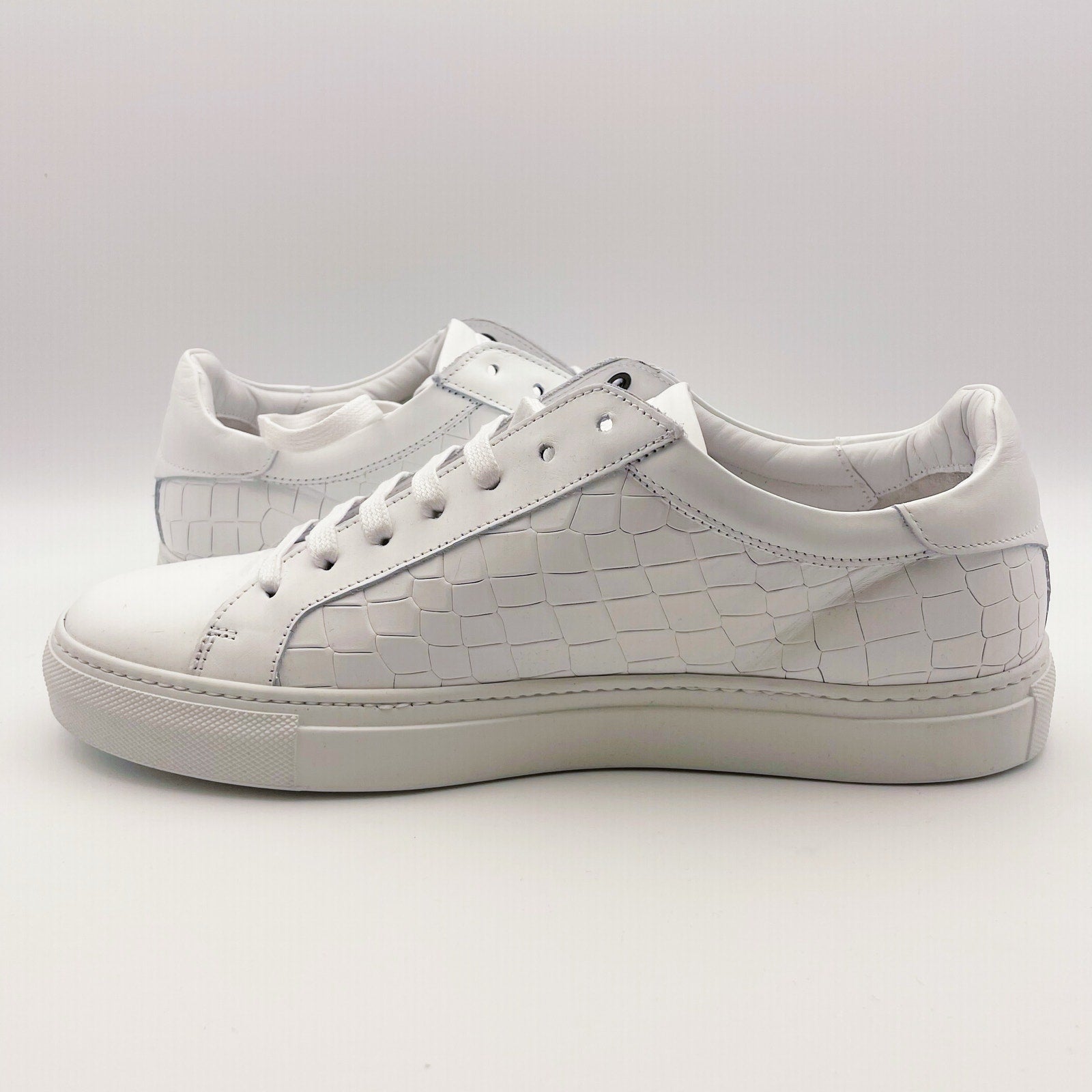 Johnston & Murphy Mens Jake Lace to Toe Casual Sneakers US 8.5 White Leather NIB