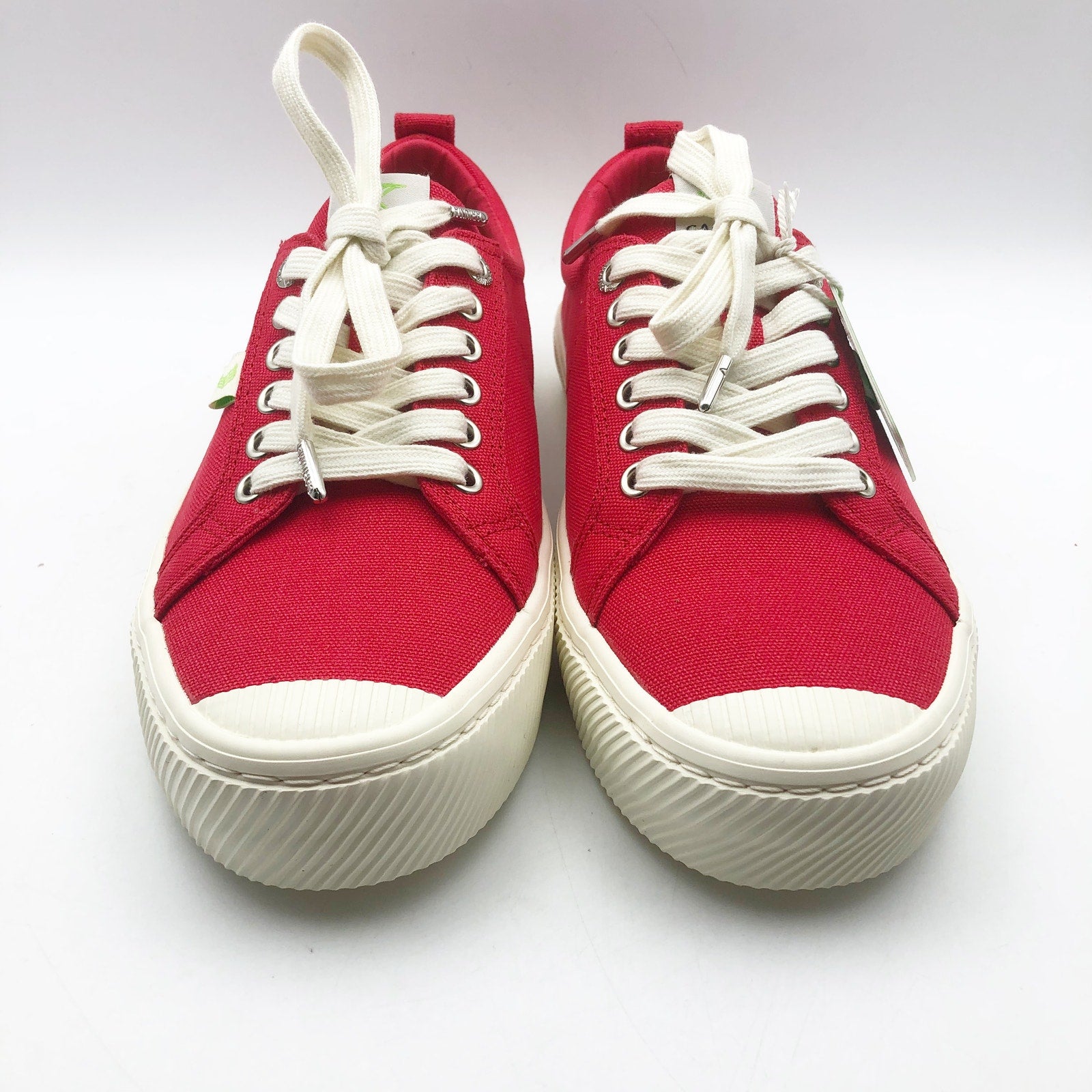 Cariuma OCA Low Top Sneakers Womens 13 Mens 11.5 Red Canvas Organic Cotton NIB