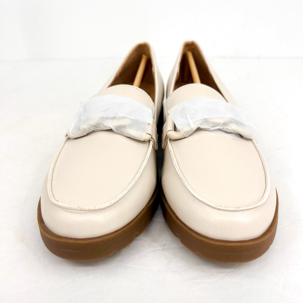 LIFESTRIDE Womens London 2 Lug Sole Loafers Size 9.5M Cream Bone Chain Link NIB