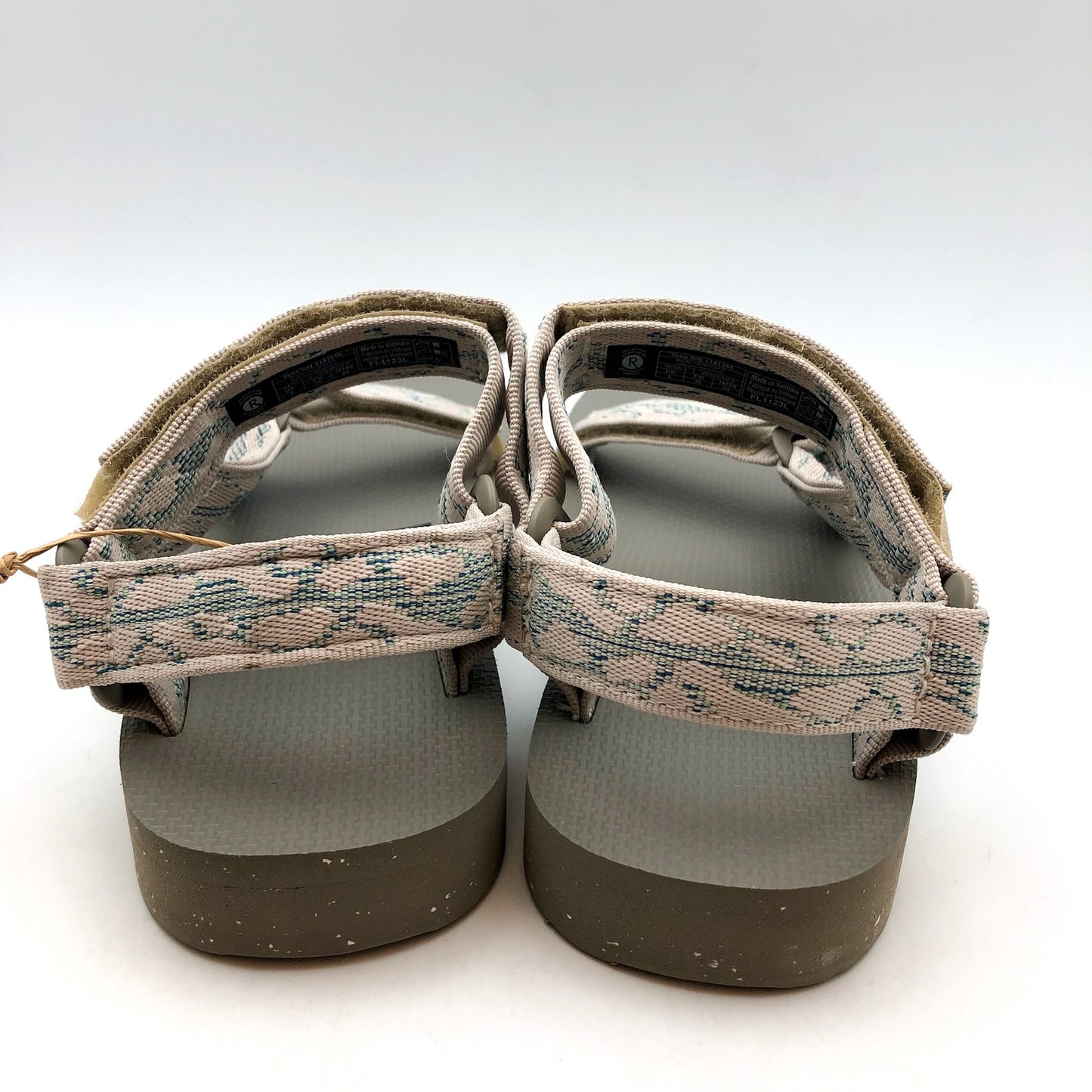 TEVA Womens Original Universal ReLoop Sandals US 8 EU 38 Feather Grey NIB