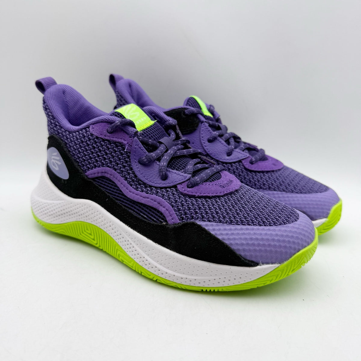 Under Armour Kids Curry 3Z 24 Basketball Shoes YOUTH SIZE 4.5 Purple NWOB