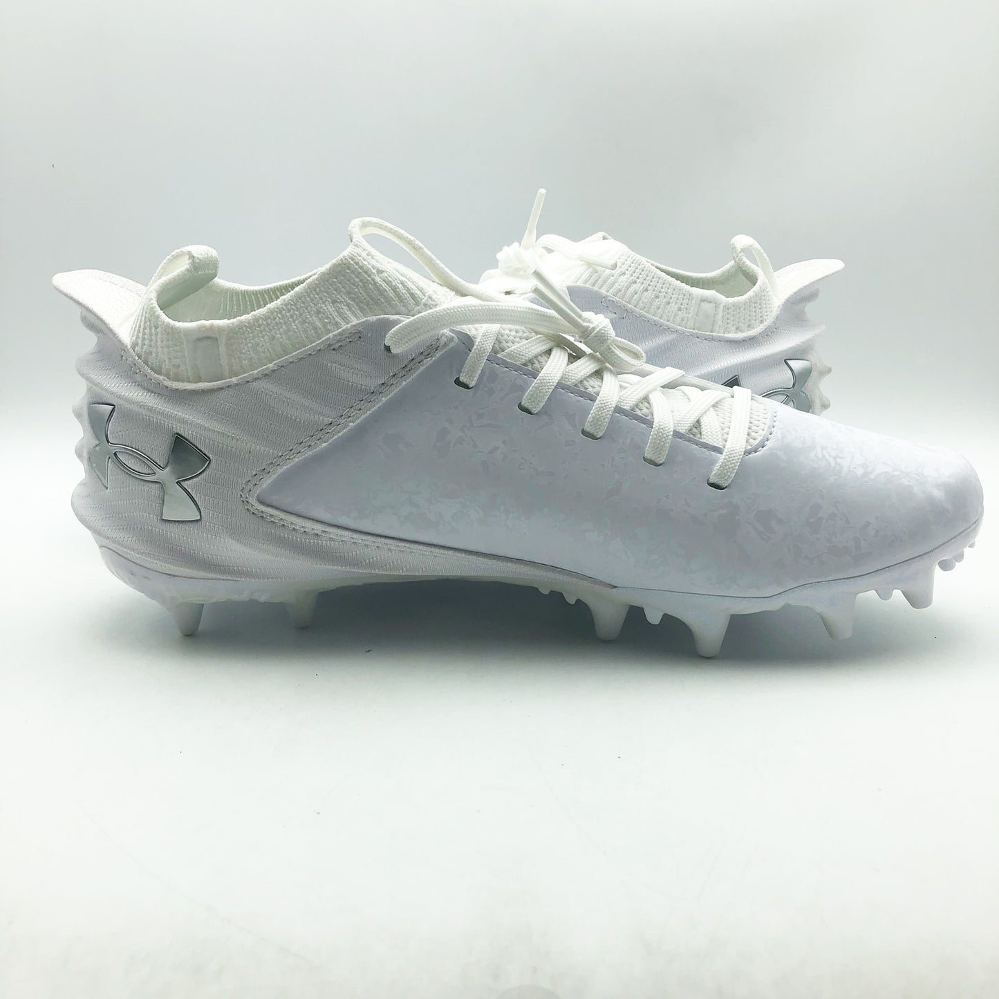 Under Armour Men Blur 2 MC Suede Molded Football Cleats Size 8 White Silver NWOB