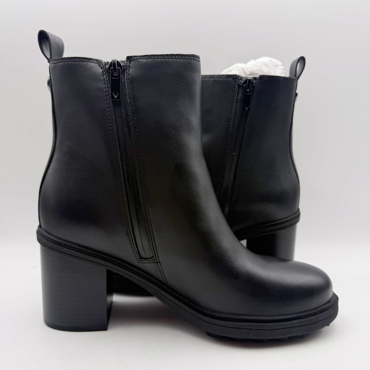 VIONIC Womens Truckee Booties Size 9 Wide Black Leather Waterproof NIB