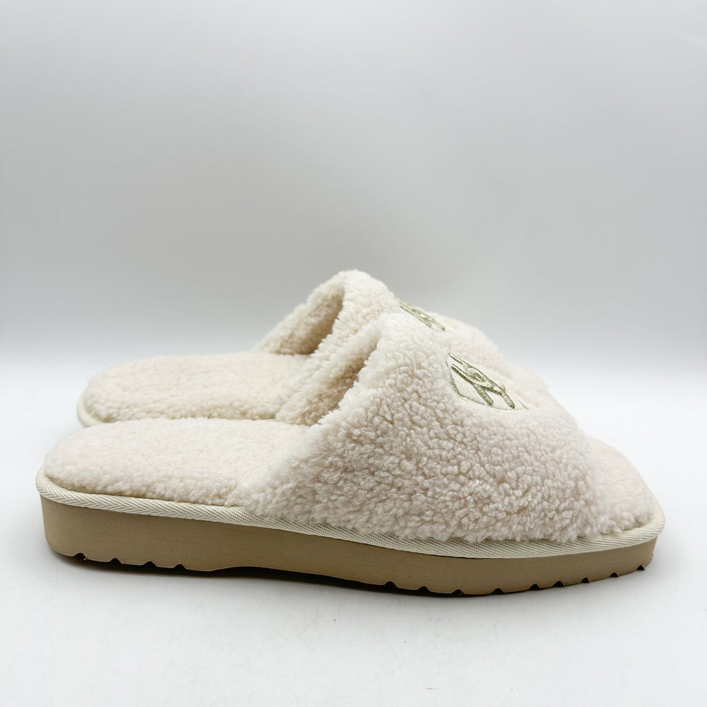 ARIAT Womens Cozy Chic Fuzzy Slippers Size 11 Cream Slide Sandals NWOB