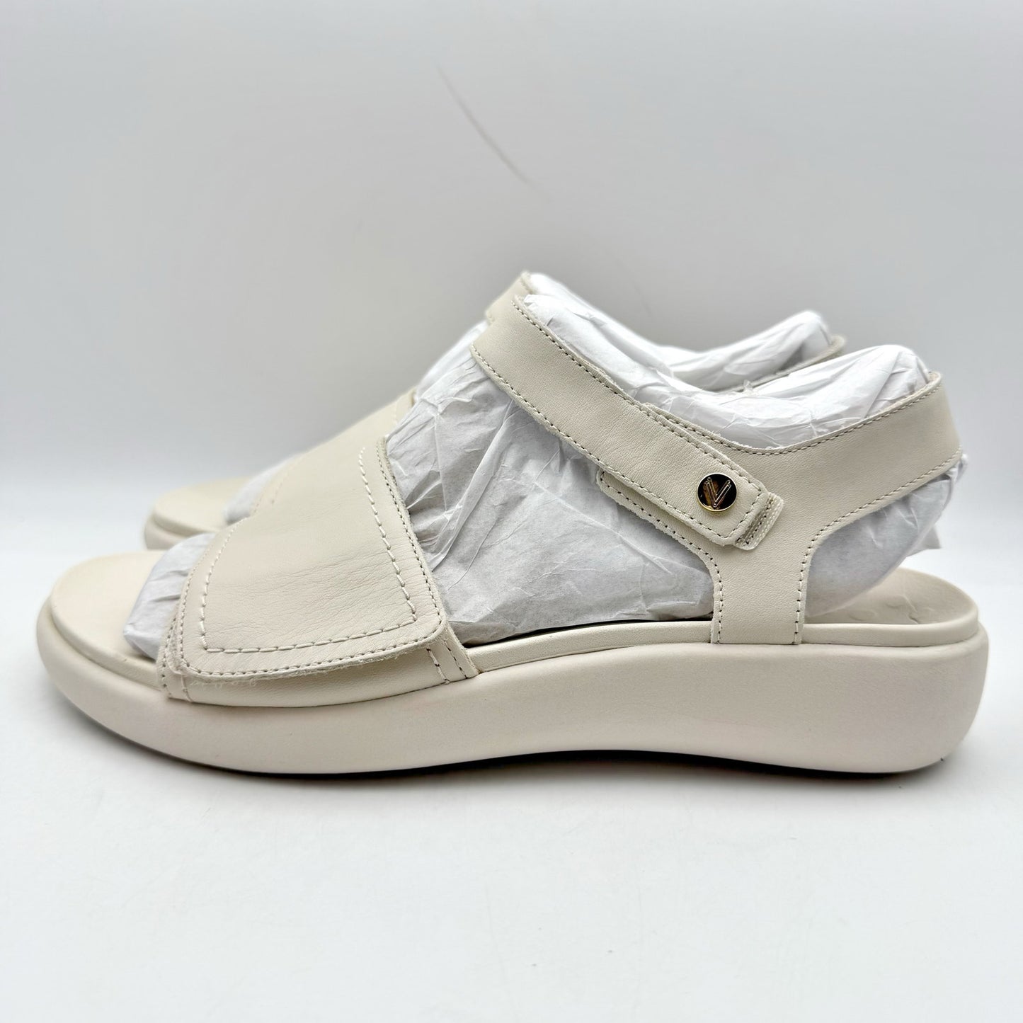 Vionic Womens Awaken Sandals US 8 Wide EU 38.5 White Cream Leather NIB