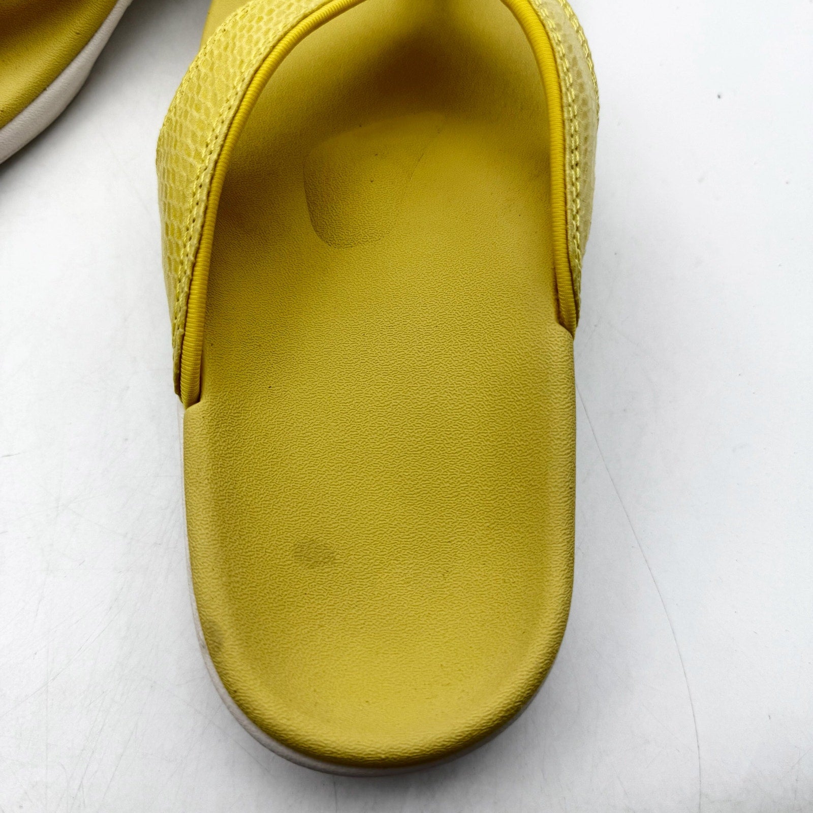 Spenco Womens Yumi Gecko Sandals US 8 WIDE Sundress Yellow Flip Flop NWOB