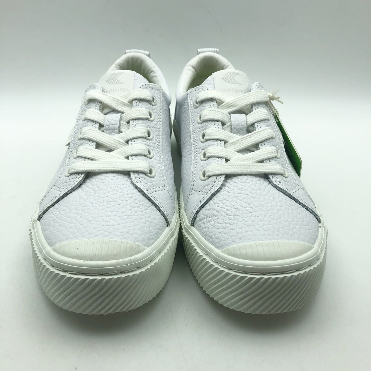 Cariuma Womens OCA Low Casual Sneakers Size 10 White Premium Leather NIB