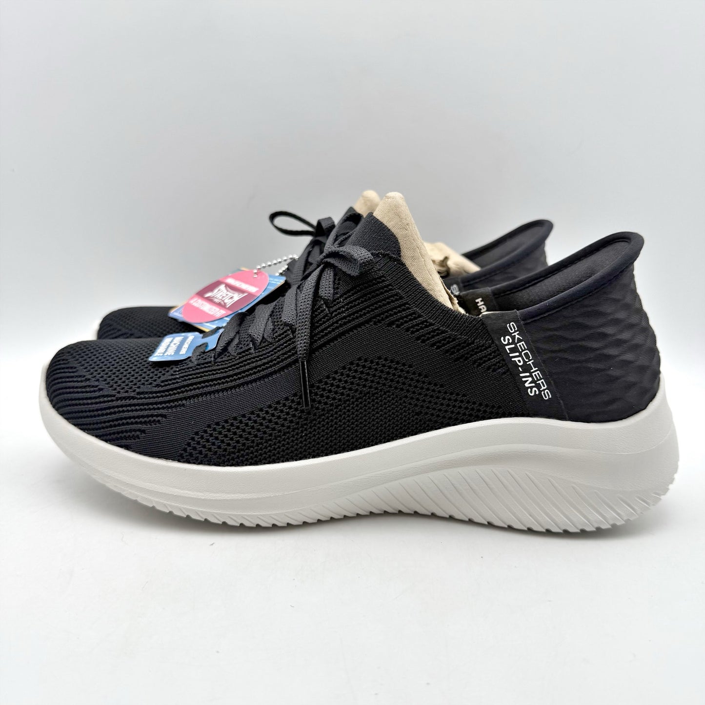 Skechers Womens Ultra Flex 3.0 Slip In Sneakers US 9 Black White Athletic NIB