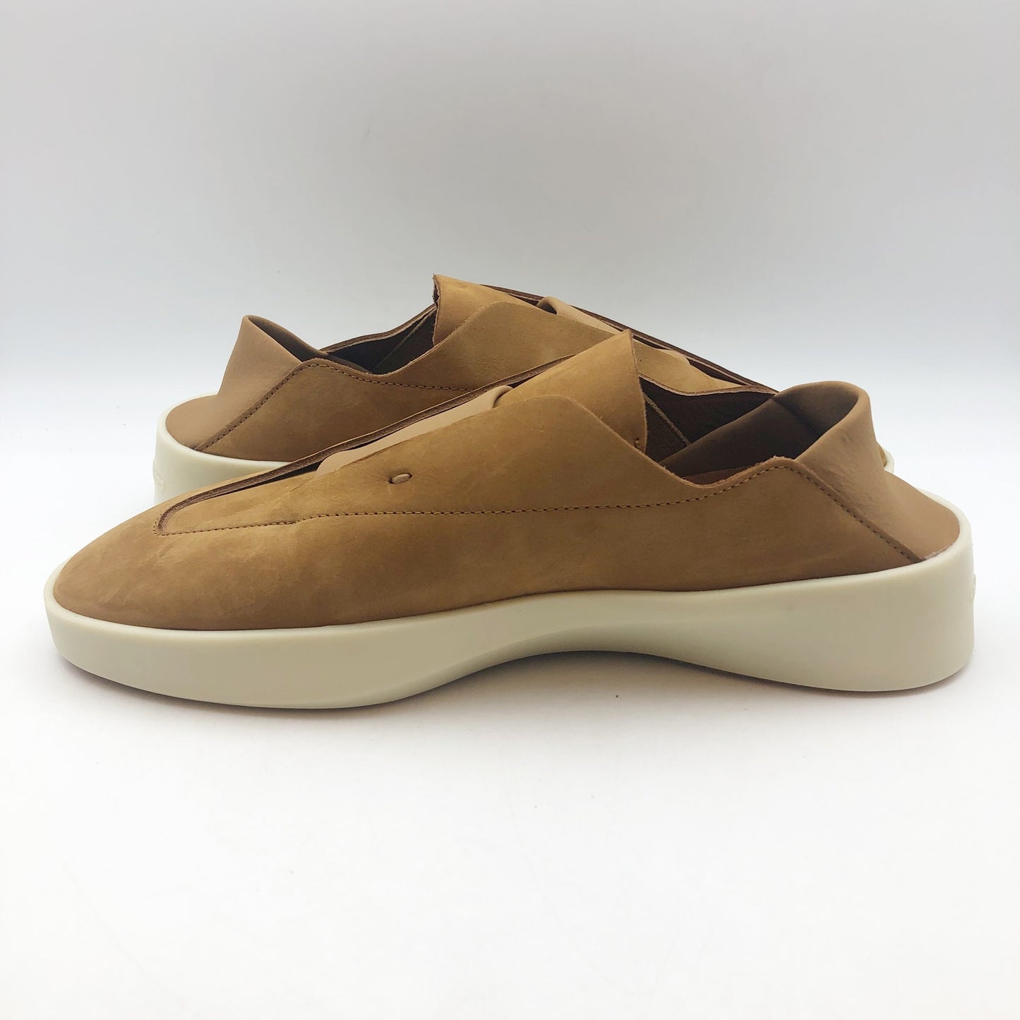 Wolf & Shepherd Mens 7.5 Womens 9 Cruise Ace Slip On Sneaker Tan Sandstorm NIB