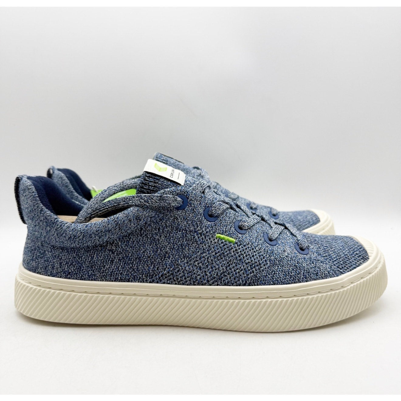 Cariuma IBI Low Casual Sneakers Mens 10 Womens 11.5 Stone Blue Bamboo Knit NIB