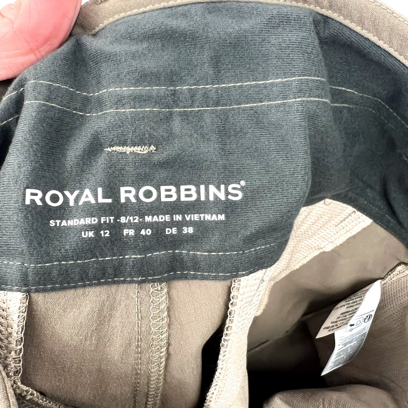 ROYAL ROBBINS Women's Discovery Bermuda Shorts Size 8 Falcon Brown NWT