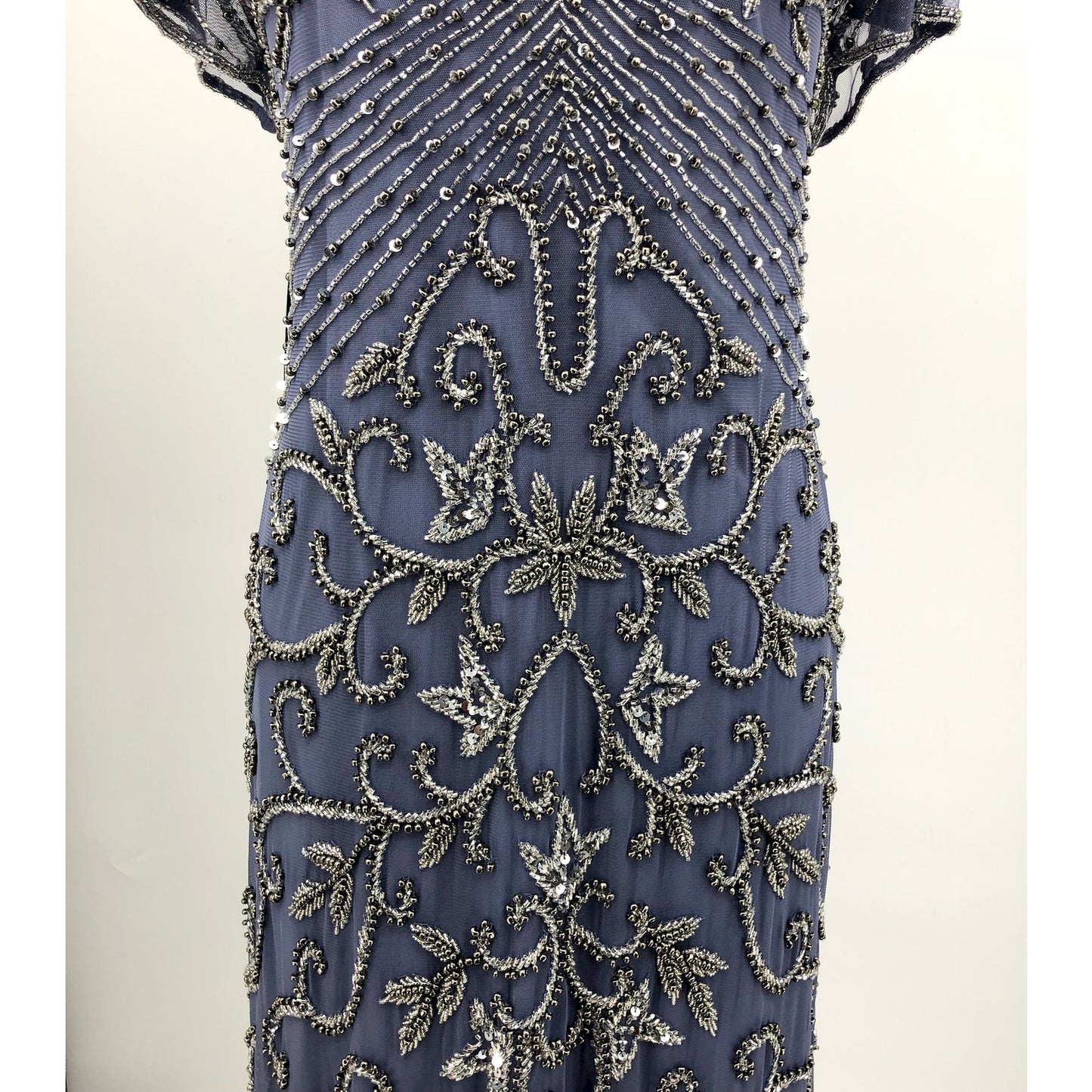 PISARRO NIGHTS Women's Beaded Column Gown Size 18 Violet Purple Short Sleeve NWT