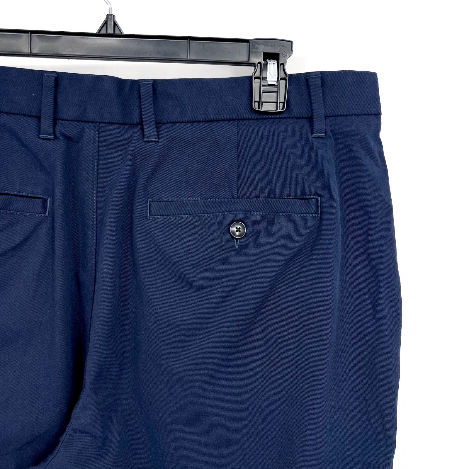 EVERLANE Uniform Mens Performance Chino Pants 34x30 Navy Blue Athletic Fit NWT
