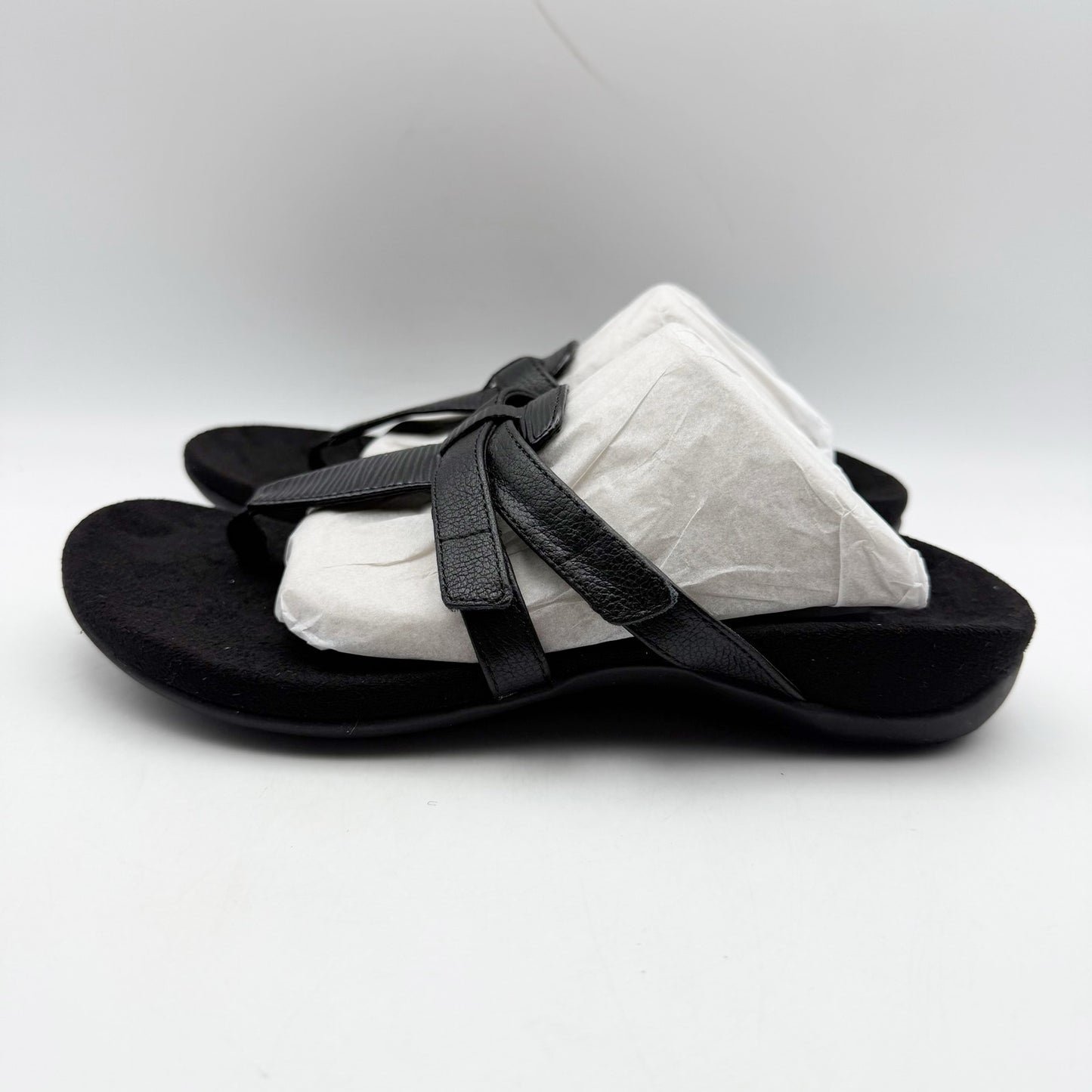 Vionic Womens Karley Thong Sandals US 6 EU 36 Black Leather Slip On NIB