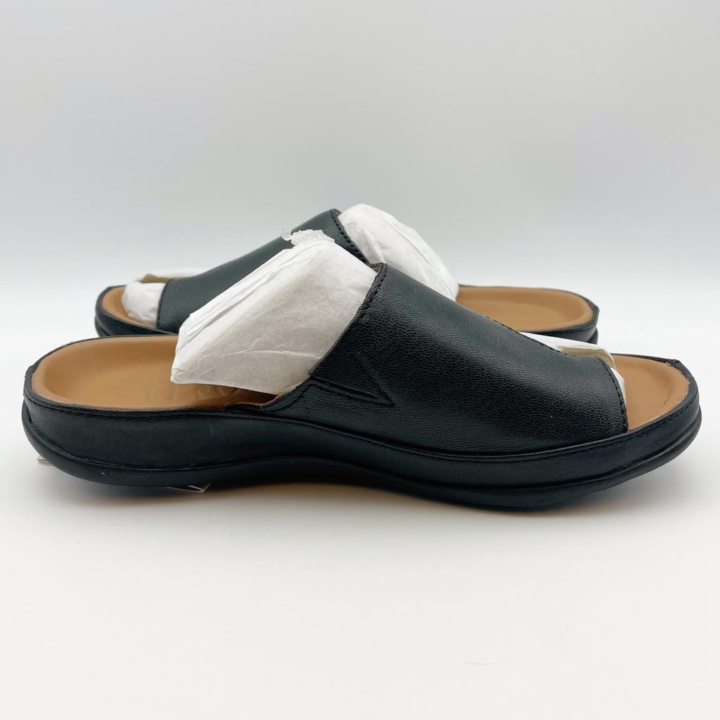 Strive Womens Capri II Thong Sandals US 6 EU 36 Black Leather NIB