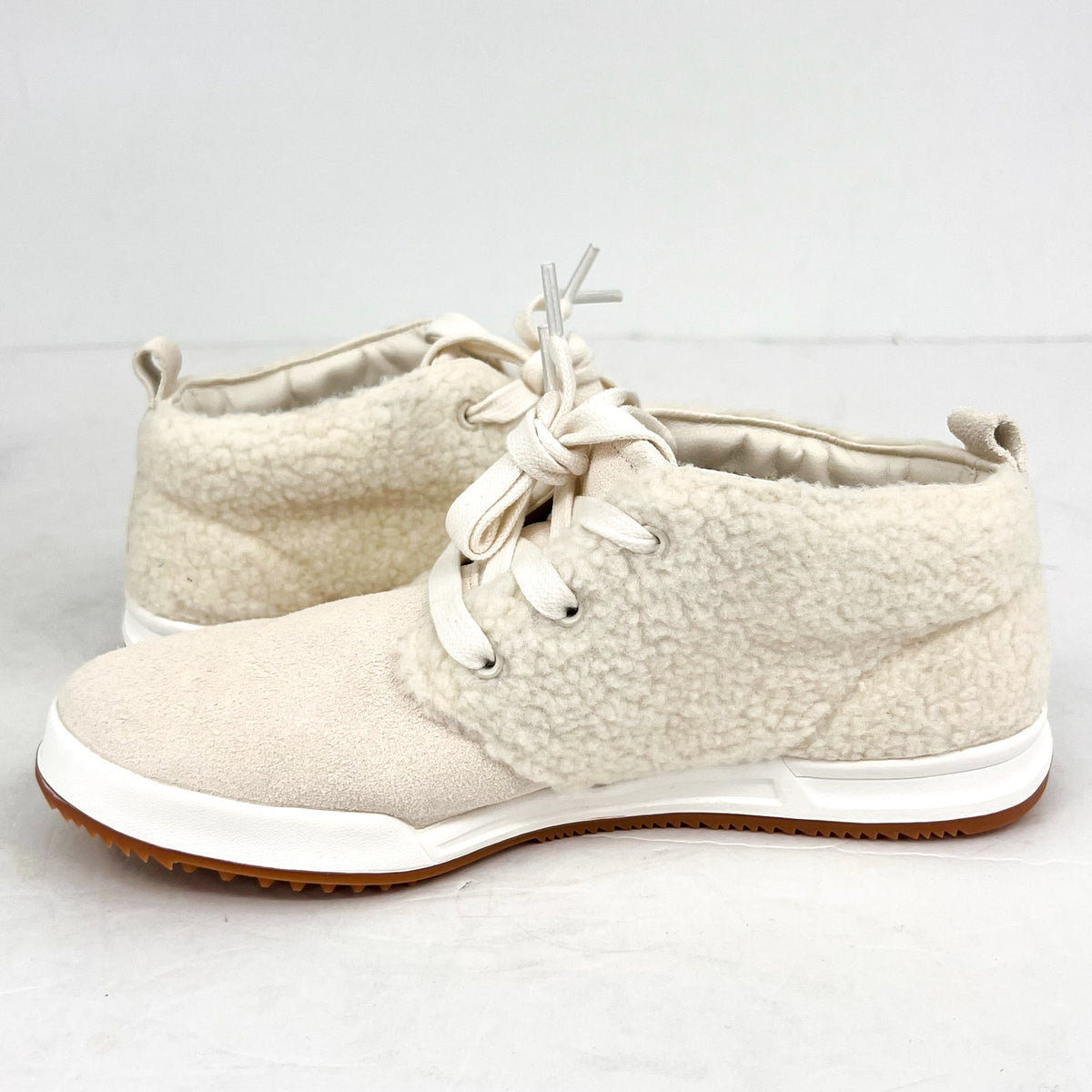 WALK WITH ME COLDWATER CREEK Highlands Sherpa Casual Sneakers 7.5M Cream NIB