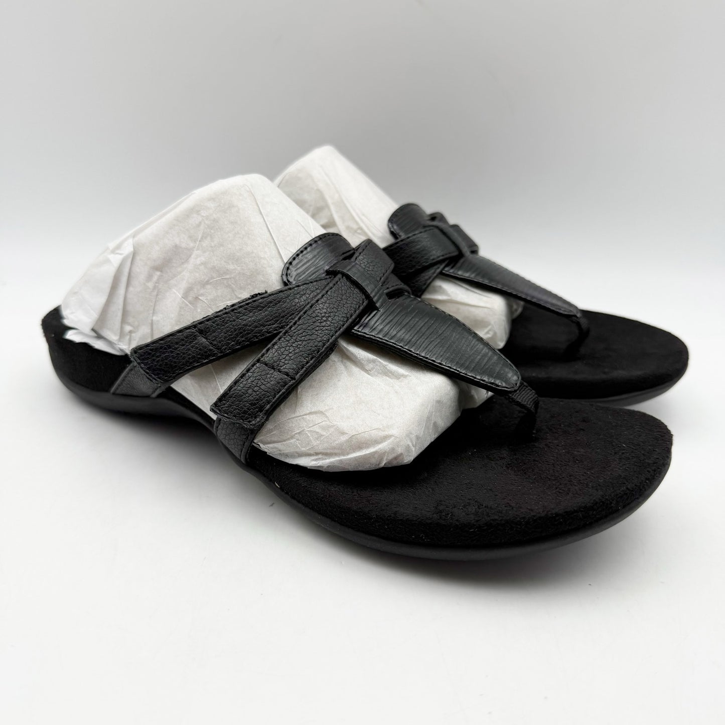 Vionic Womens Karley Thong Sandals US 6 EU 36 Black Leather Slip On NIB