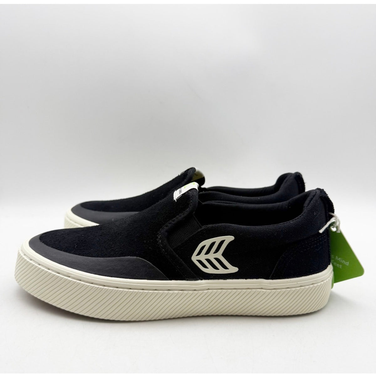 Cariuma Womens Skate Pro Slip On Casual Sneakers Size 6.5 Black Suede NIB