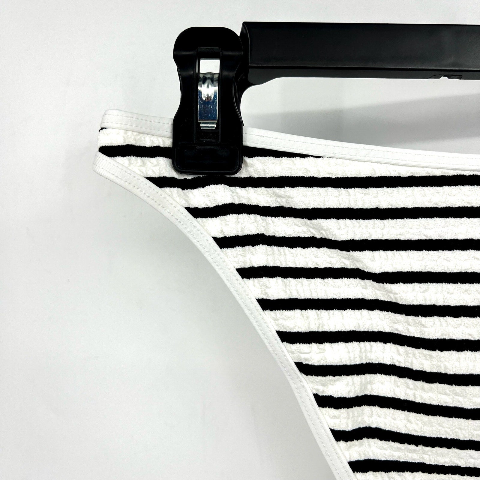 L*SPACE Women's Suzi Classic Bikini Bottom Medium Black White Stripe Ribbed NWT